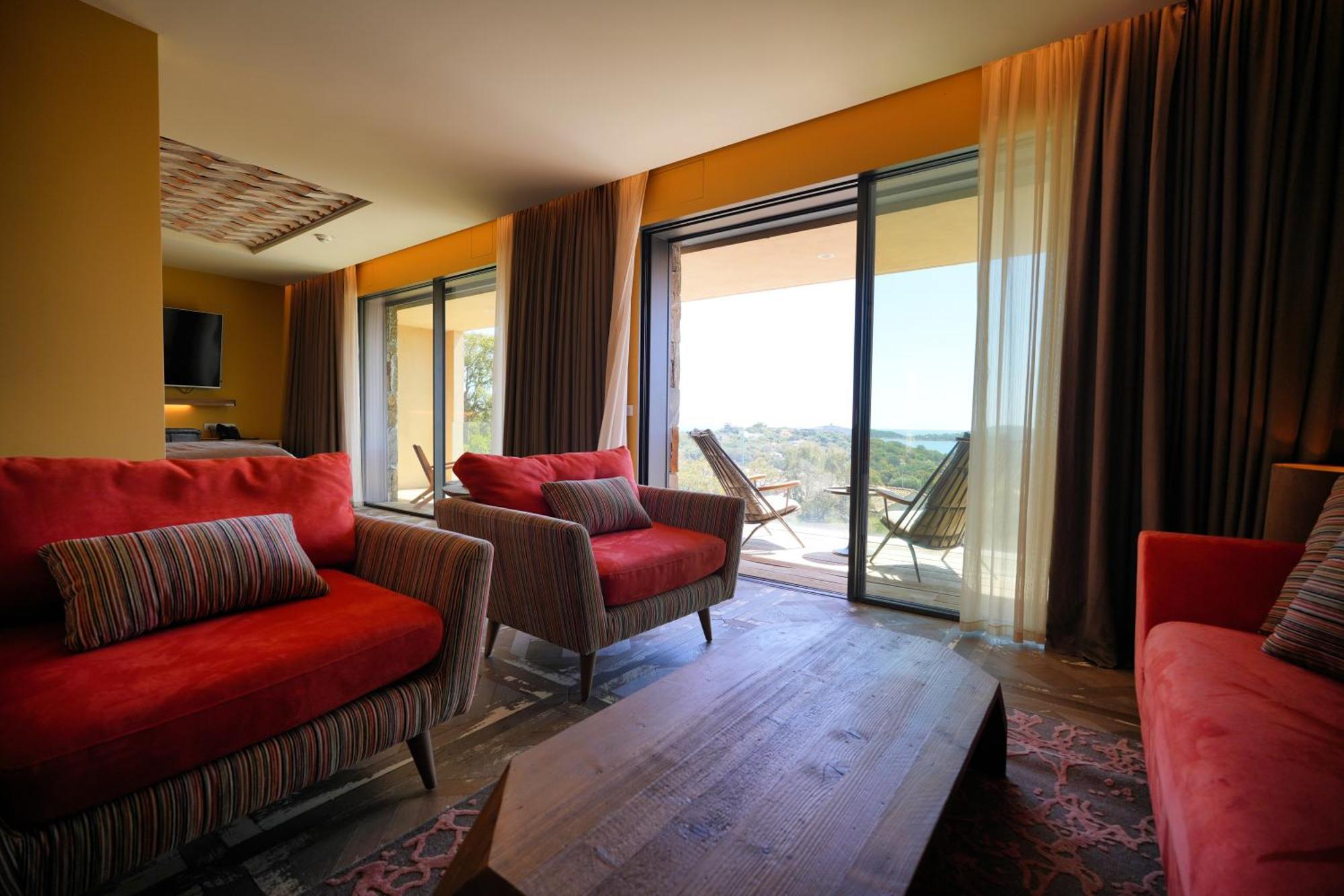 Les Regalia Hotel & Spa Сент-Люси-де-Пор Экстерьер фото